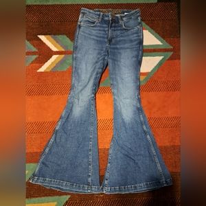 Wrangler Retro Flare Jeans